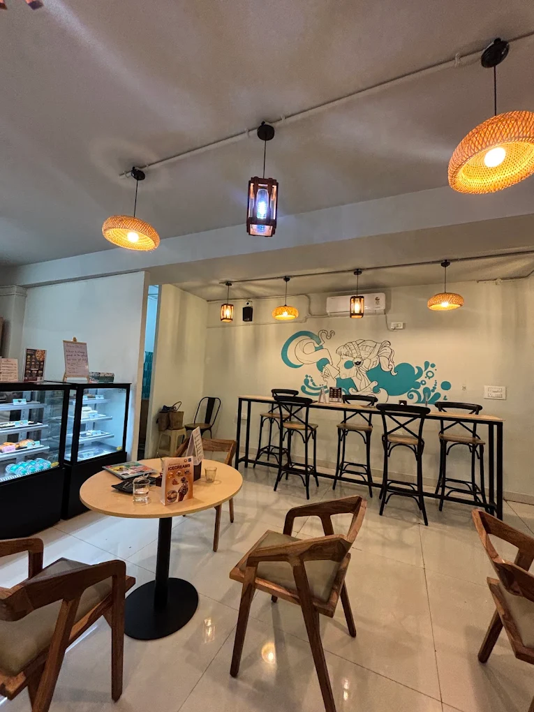 Café Aroma Express interior